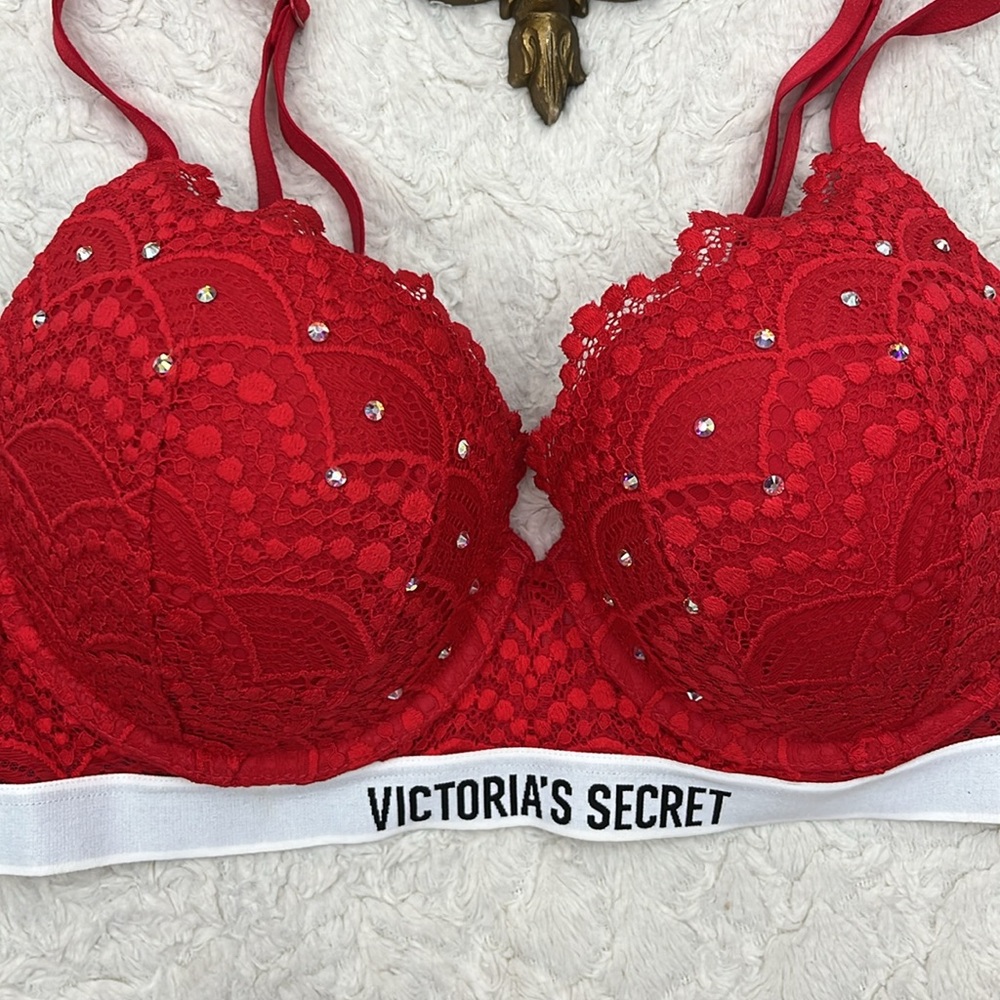 Victoria’s Secret Perfect Shape Bra size 34 D Rhinestones - Picture 3 of 7